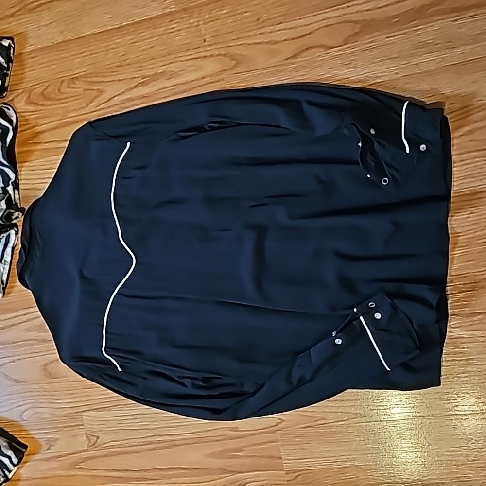 Shirts - Picture 4 of 10